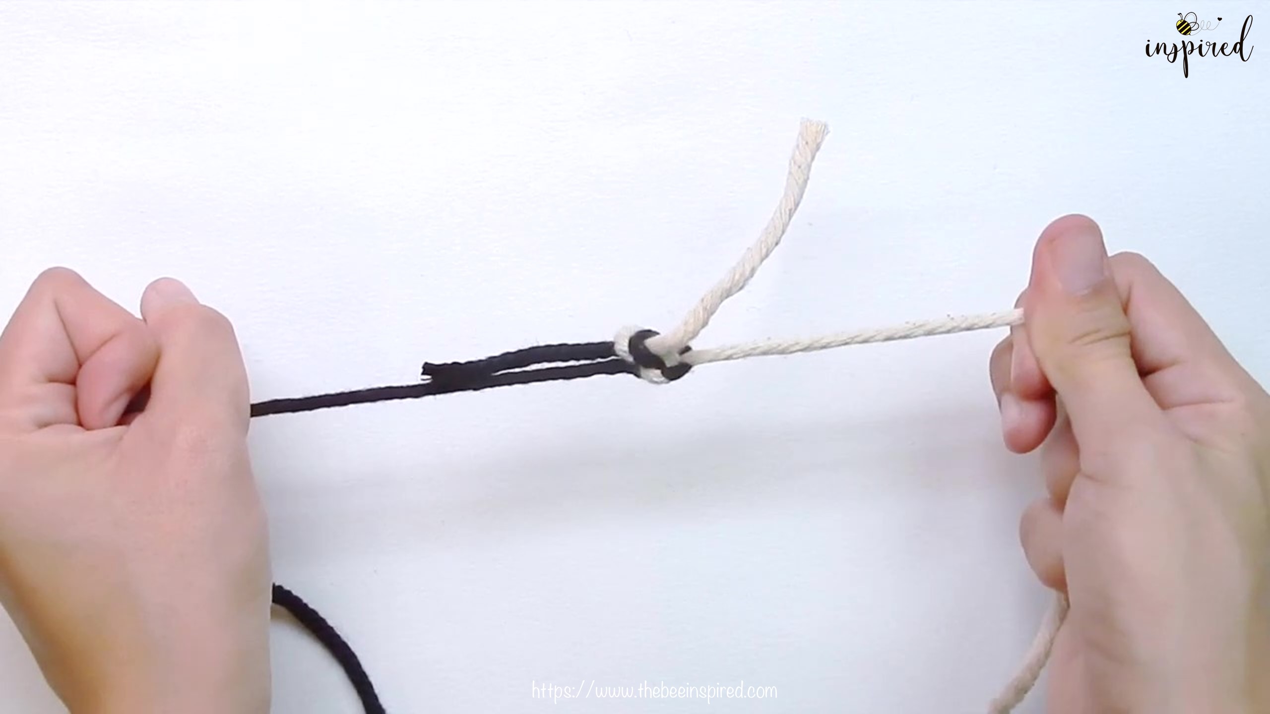 How to Tie a Stretch Cord_9