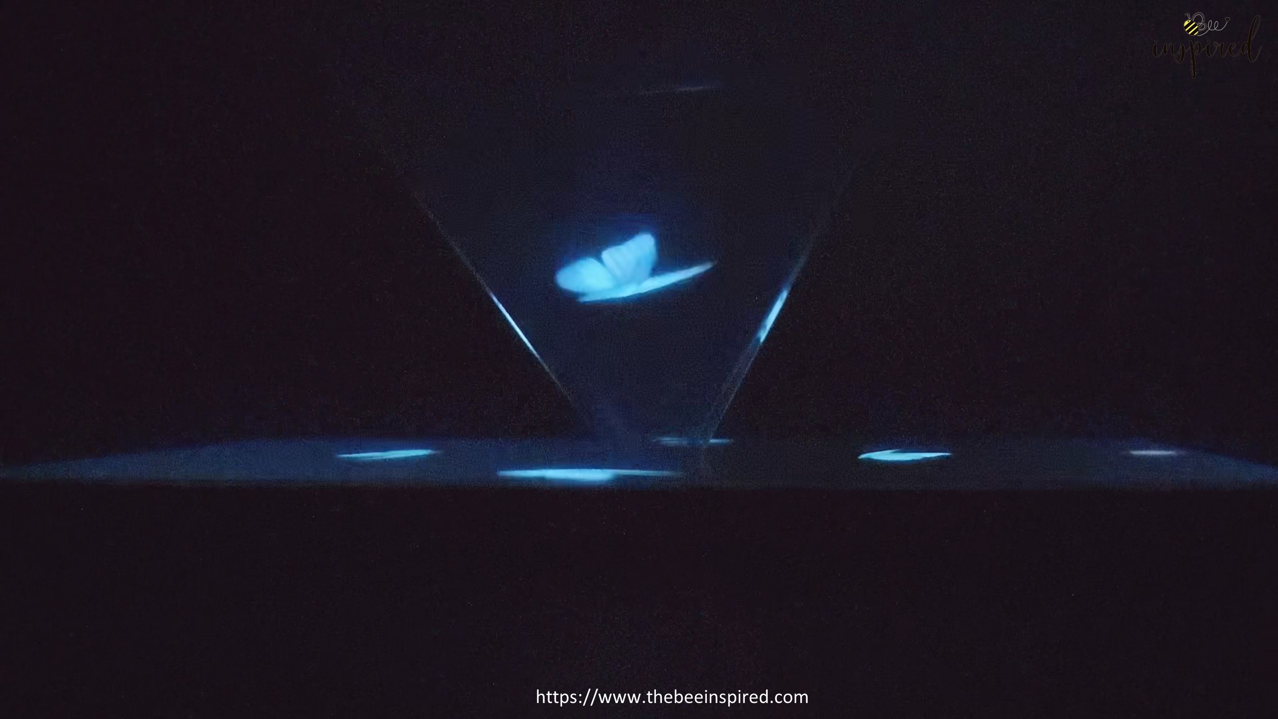 How To Make 3D Hologram Projector From Smartphone and Plastic Box_21