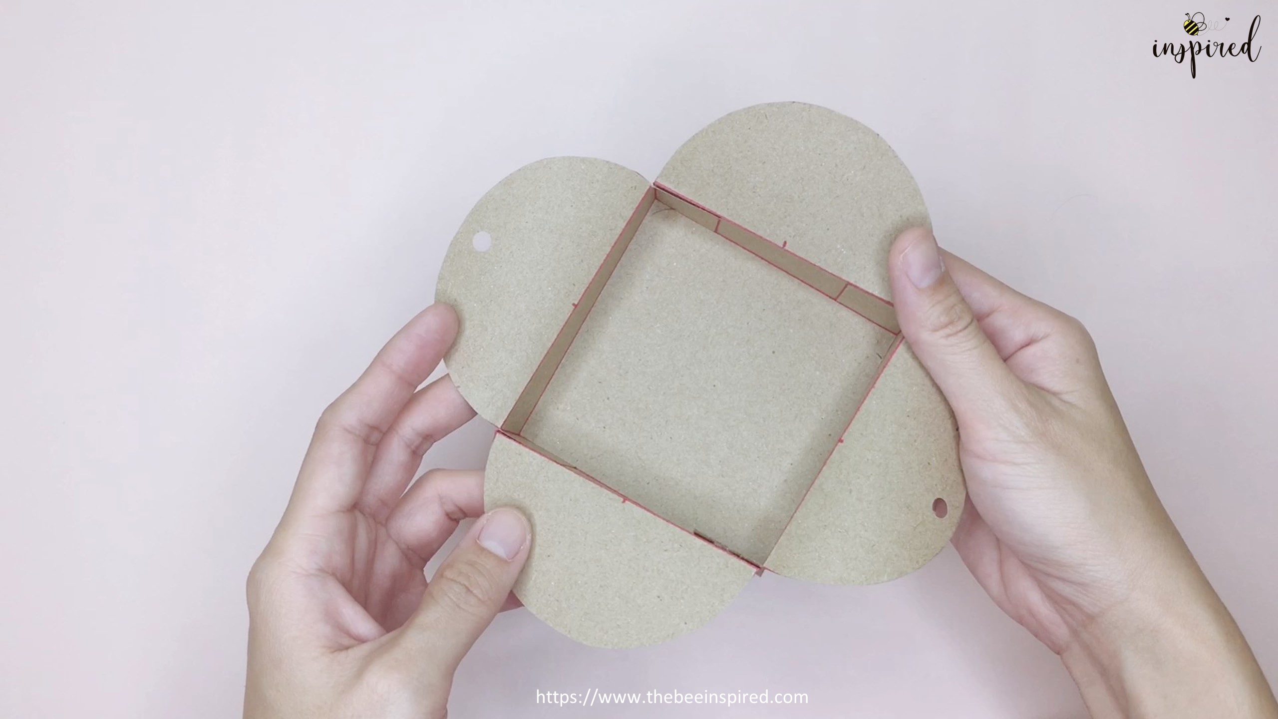 DIY Curve Top Paper Gift Box Packaging_19