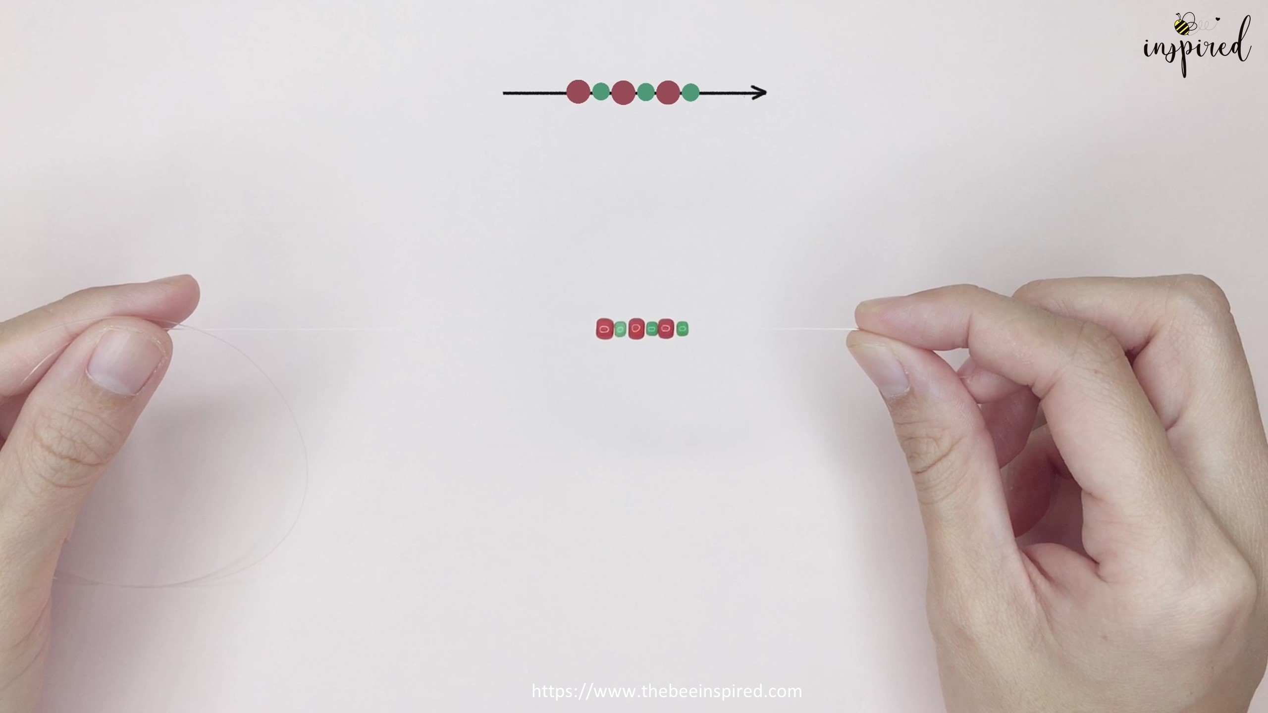 How to Make Mistletoe Beaded Ring for Christmas_3
