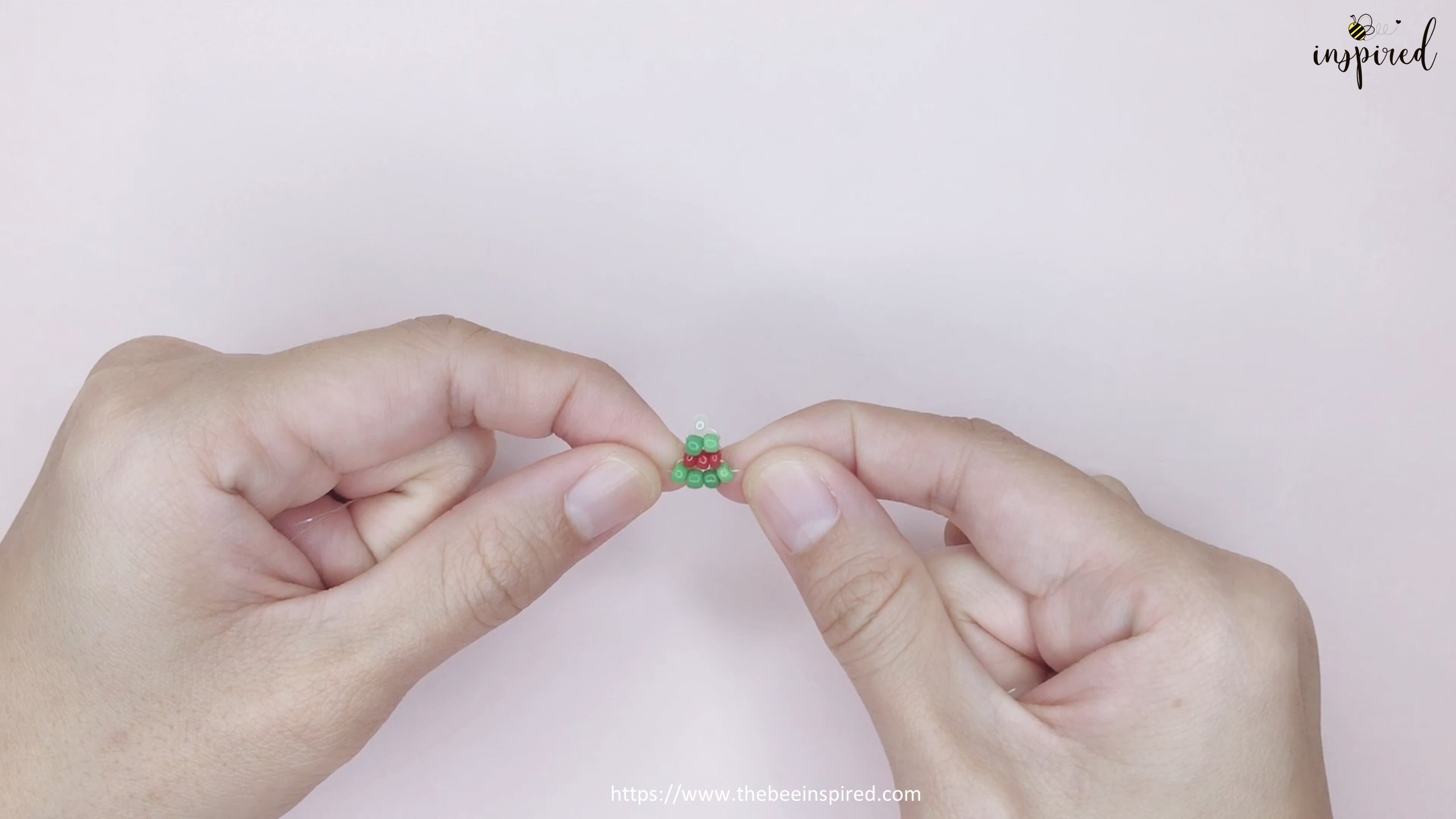 How to Make Christmas Tree Beaded Ring for Christmas_10