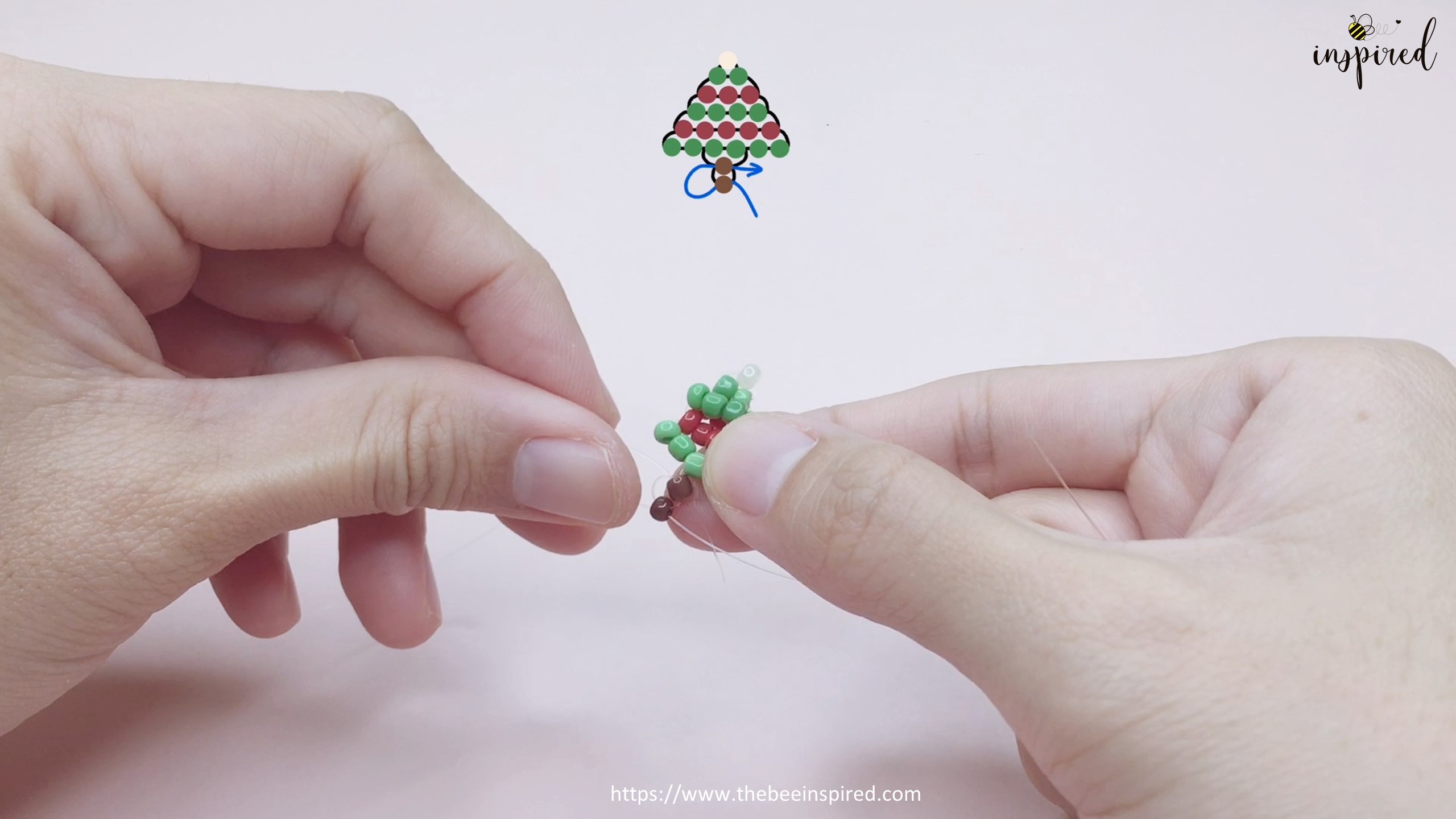 How to Make Christmas Tree Beaded Ring for Christmas_18