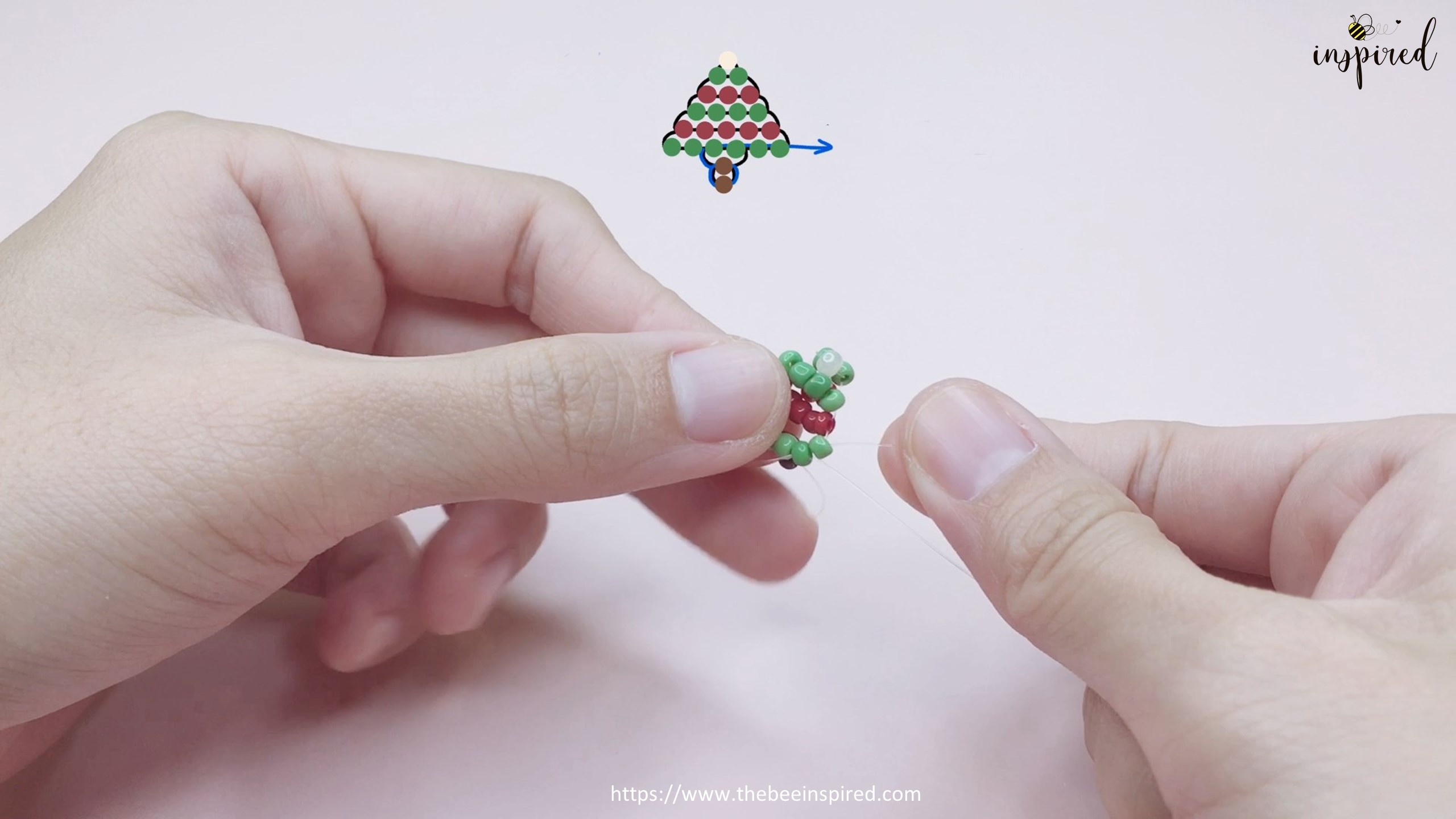 How to Make Christmas Tree Beaded Ring for Christmas_21