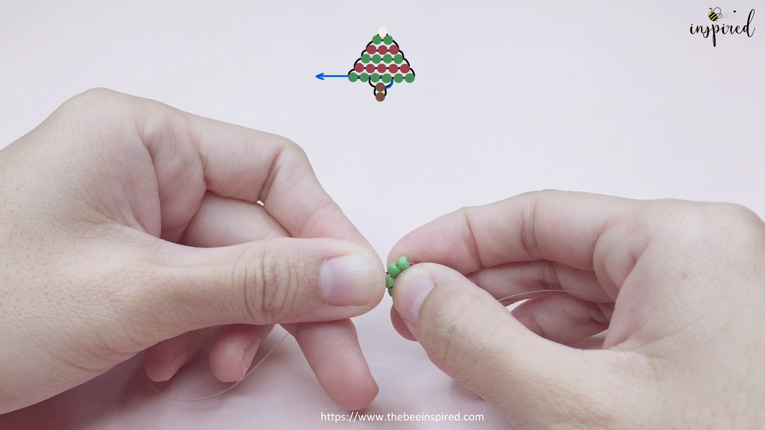 How to Make Christmas Tree Beaded Ring for Christmas_23