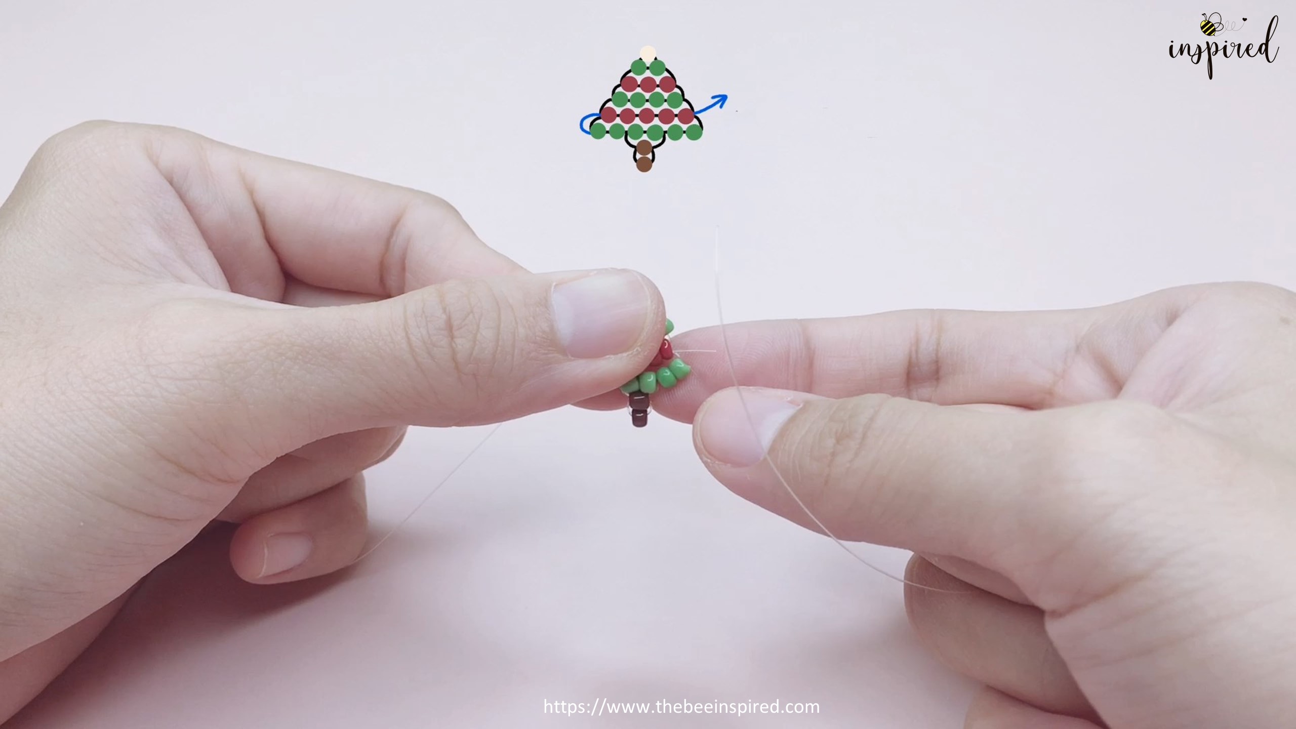 How to Make Christmas Tree Beaded Ring for Christmas_25