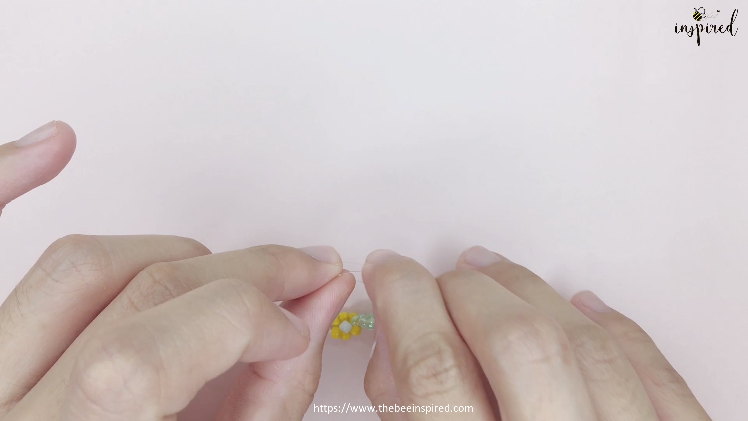 How to Make Daisy Flower with Leaf Beaded Ring_16