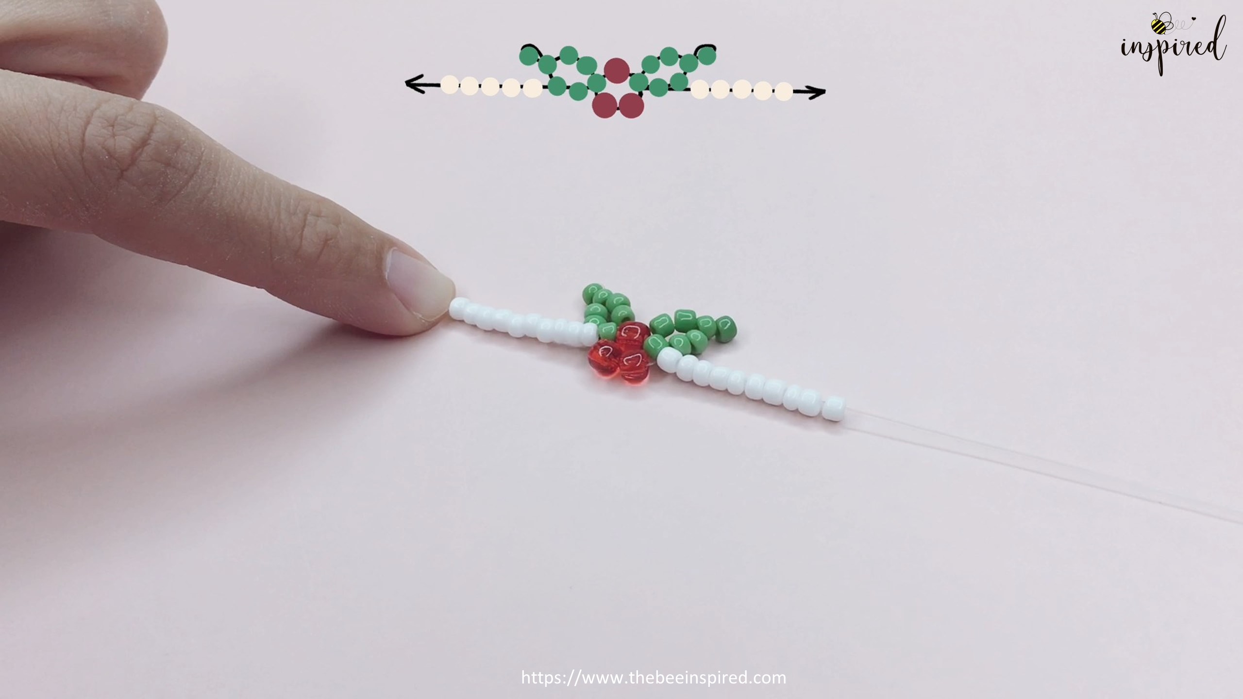 How to Make Mistletoe (2 Leaves) Beaded Ring for Christmas_22