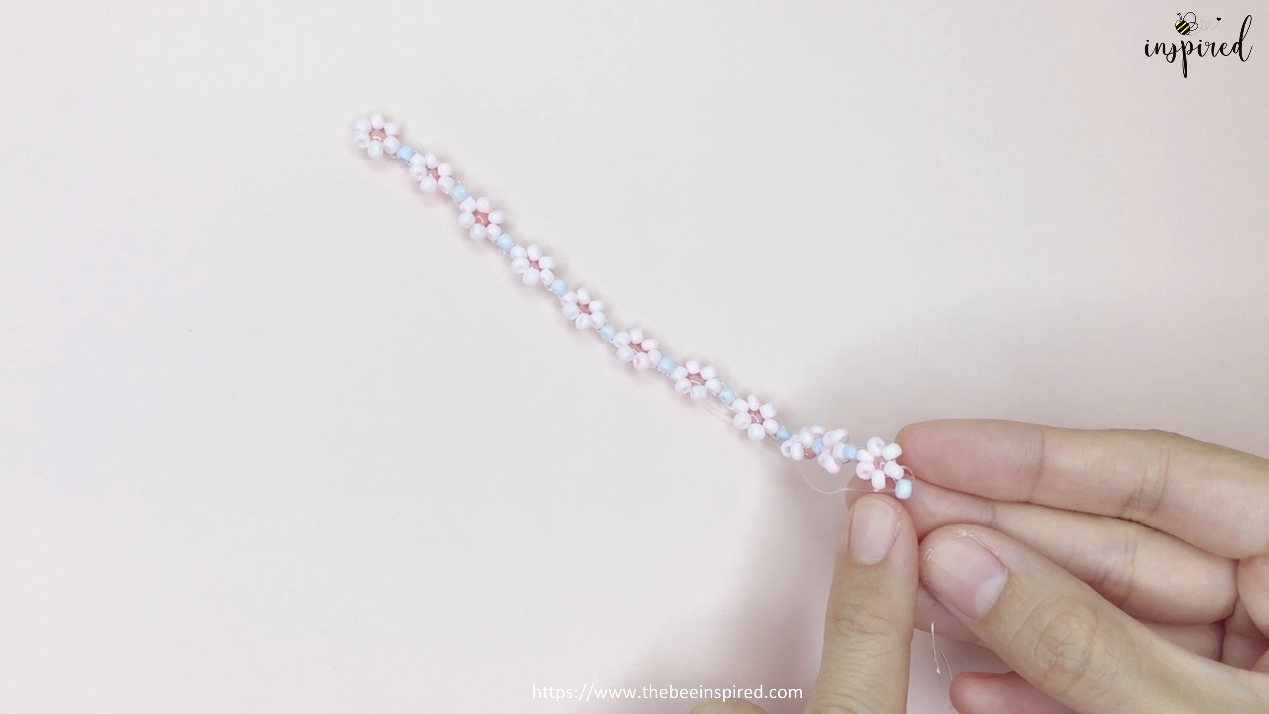 How to Make Daisy Flower Beaded Bracelet Jewelry_23