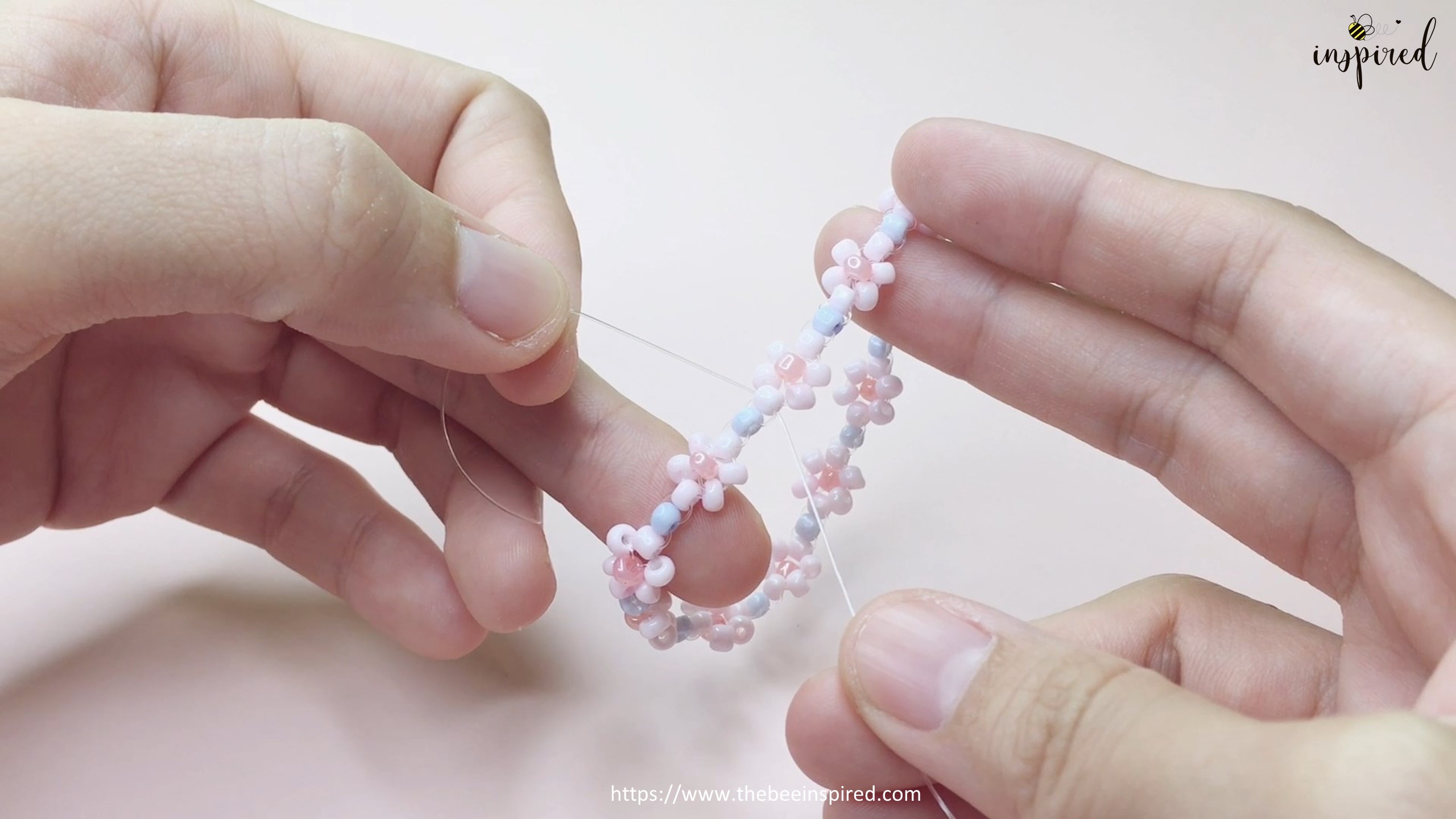 How to Make Daisy Flower Beaded Bracelet Jewelry_26