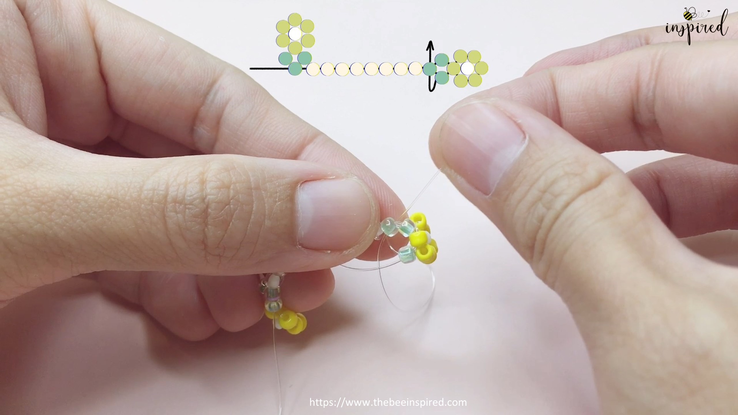 How to Make Daisy Flower Beaded Bracelet_21