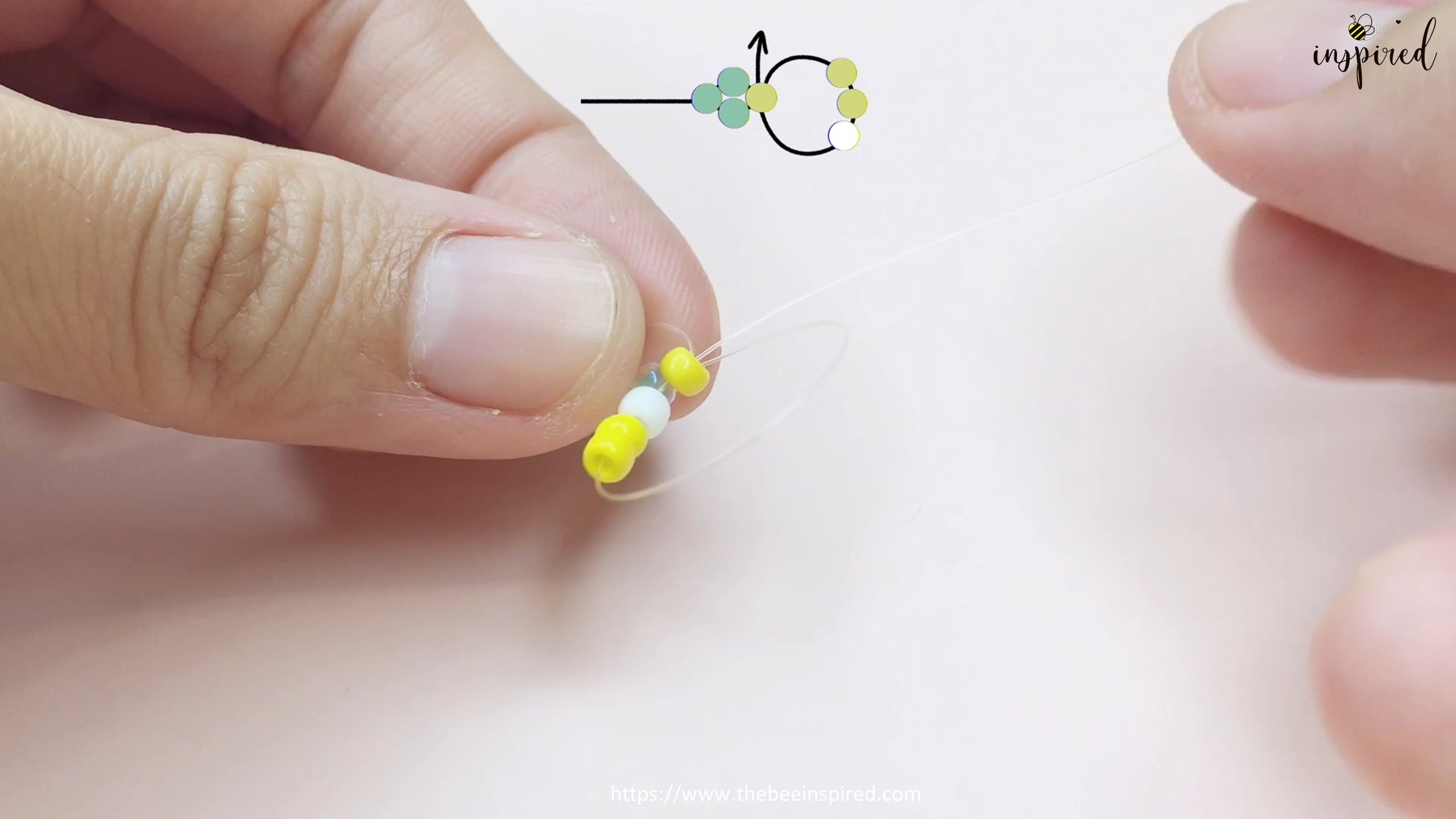 How to Make Daisy Flower Beaded Bracelet_6