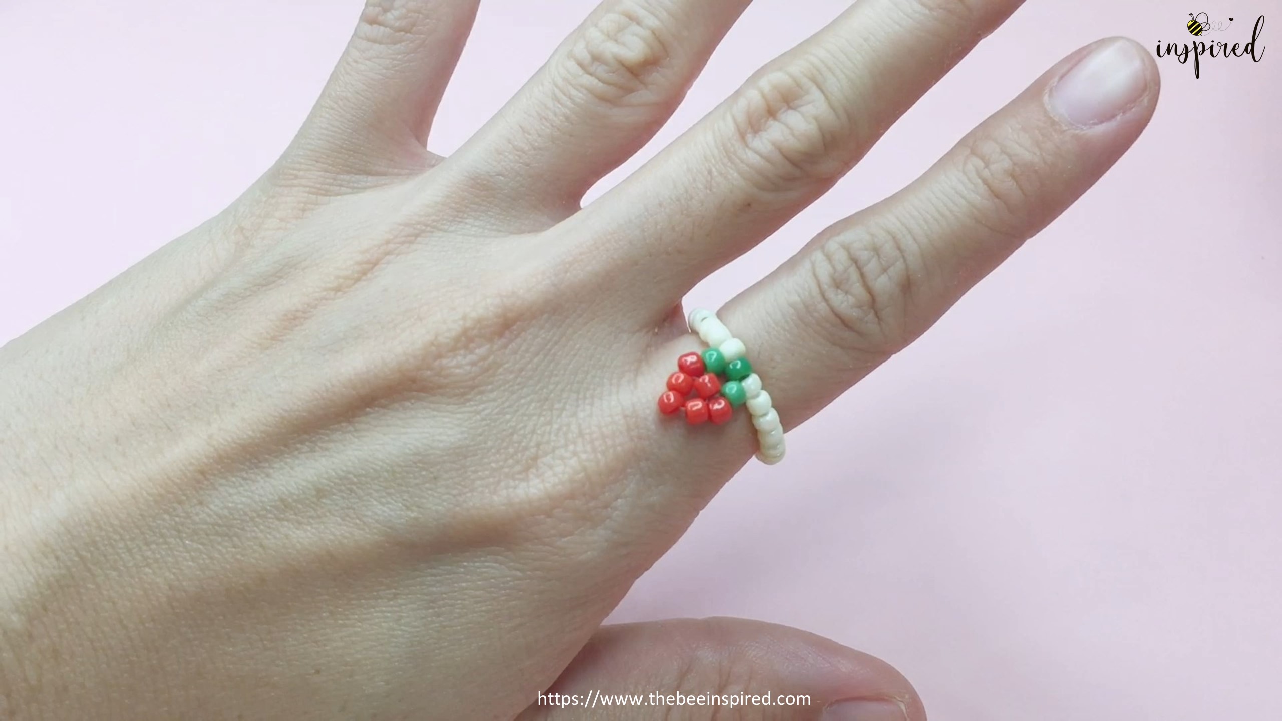 How to Make Strawberry Beaded Ring_22