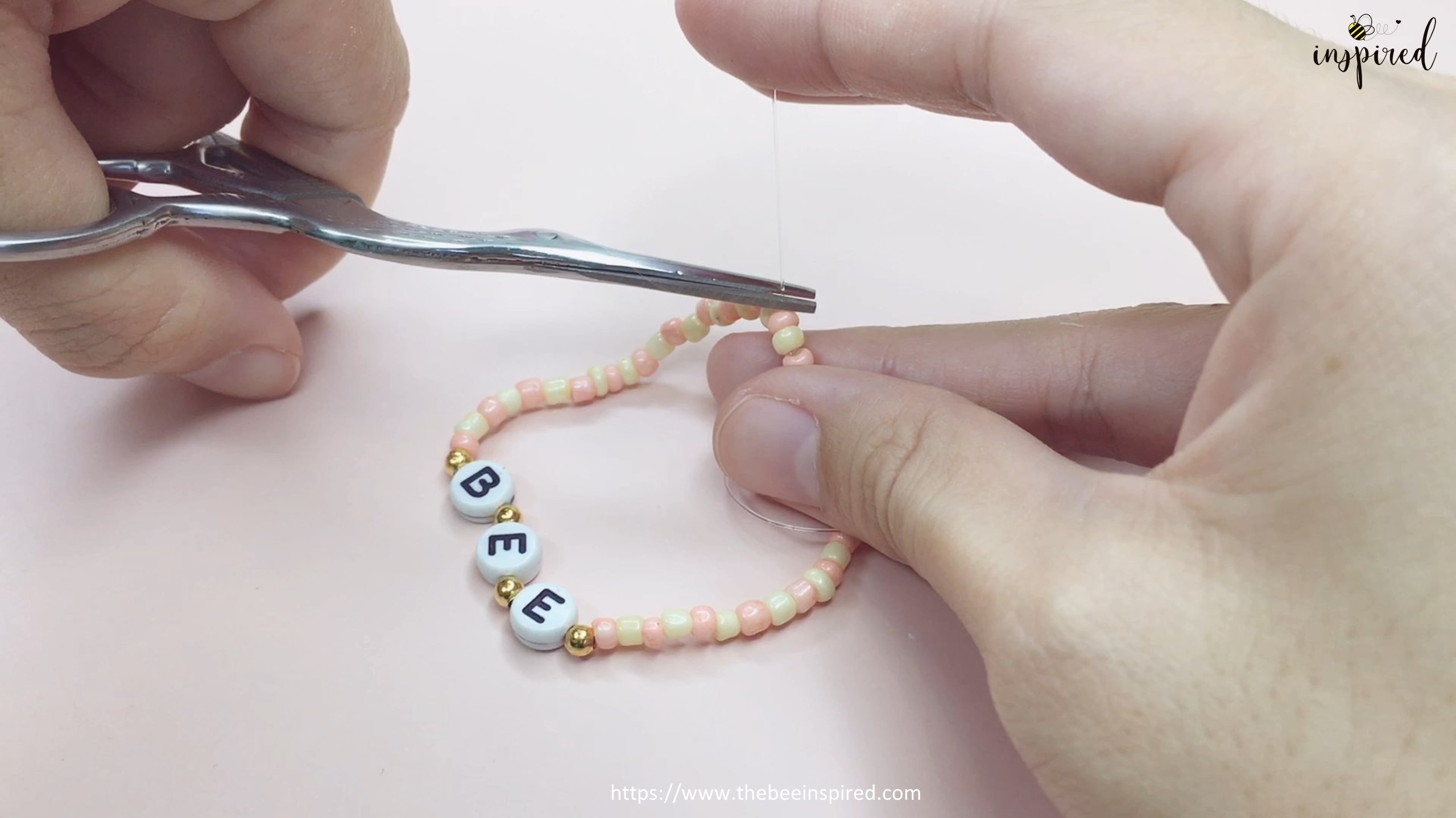 How to Make Letter Beaded Bracelet_6